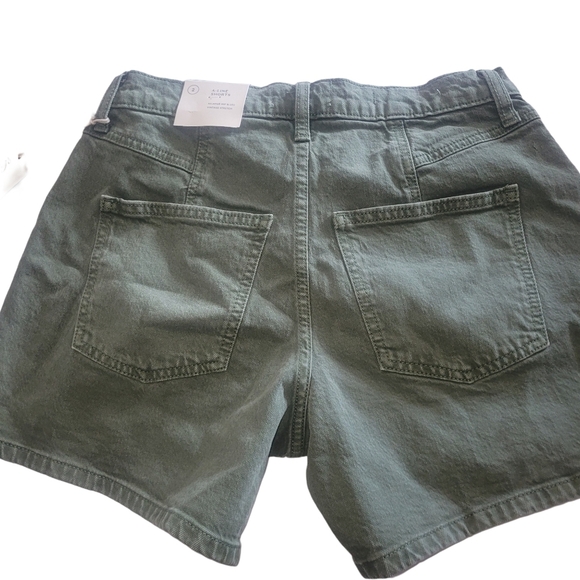 Universal Thread Olive Green High Rise Midi Shorts Sz.2 - Picture 4 of 4